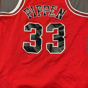 Scottie Pippen jersey 1997-98